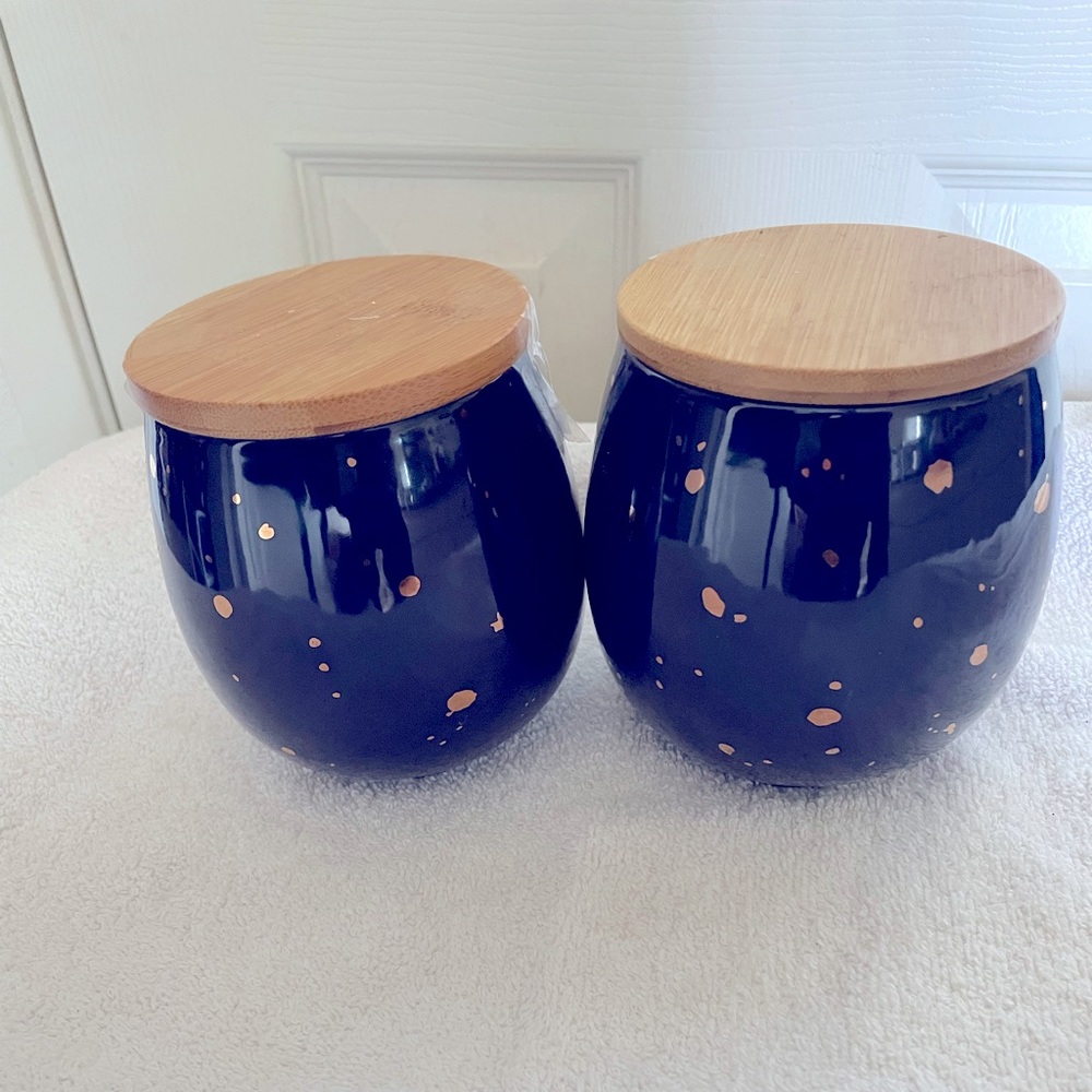 The Bake Shop Ceramic Canisters set of 2